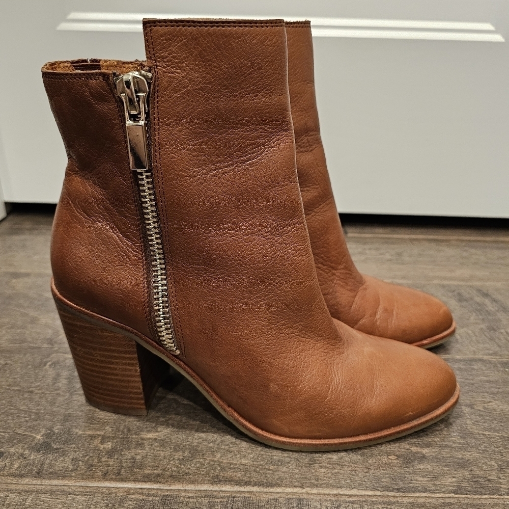 Kenneth Cole Ingrid Genuine Leather Ankle Boots Sz 8.5